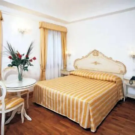 Casa Sul Molo Bed and Breakfast 4*