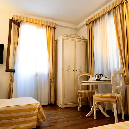 Casa Sul Molo Bed and Breakfast 4*