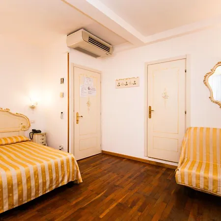 Bed and Breakfast Casa Sul Molo 4*