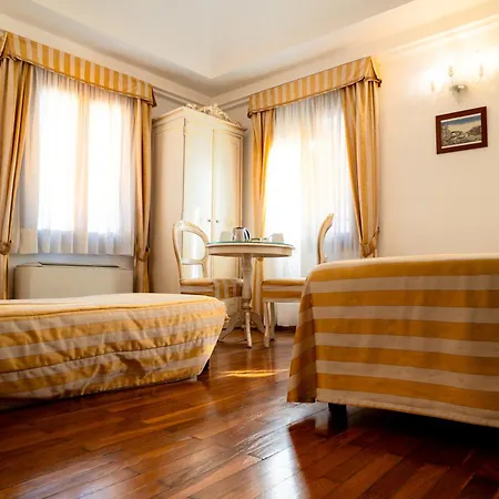 Casa Sul Molo Bed and Breakfast 4*