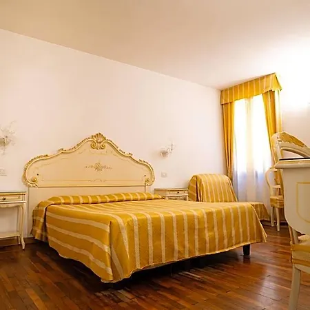 Casa Sul Molo فندق مبيت وإفطار