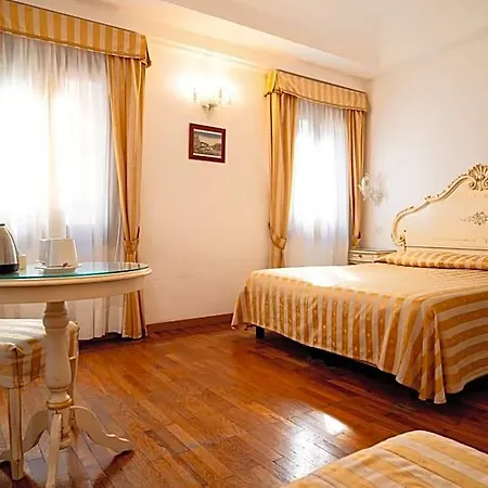 Casa Sul Molo فندق مبيت وإفطار