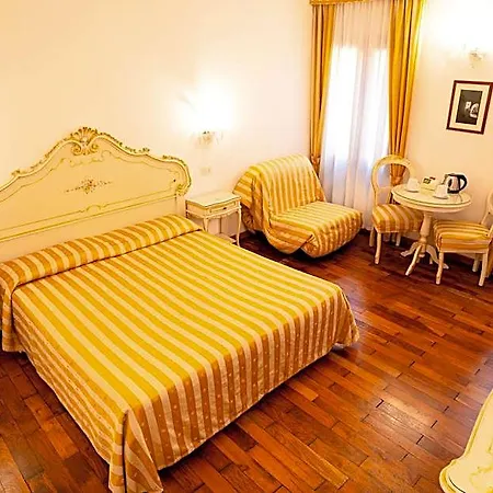 فندق مبيت وإفطار Casa Sul Molo