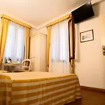 Bed & Breakfast Casa Sul Molo 4*